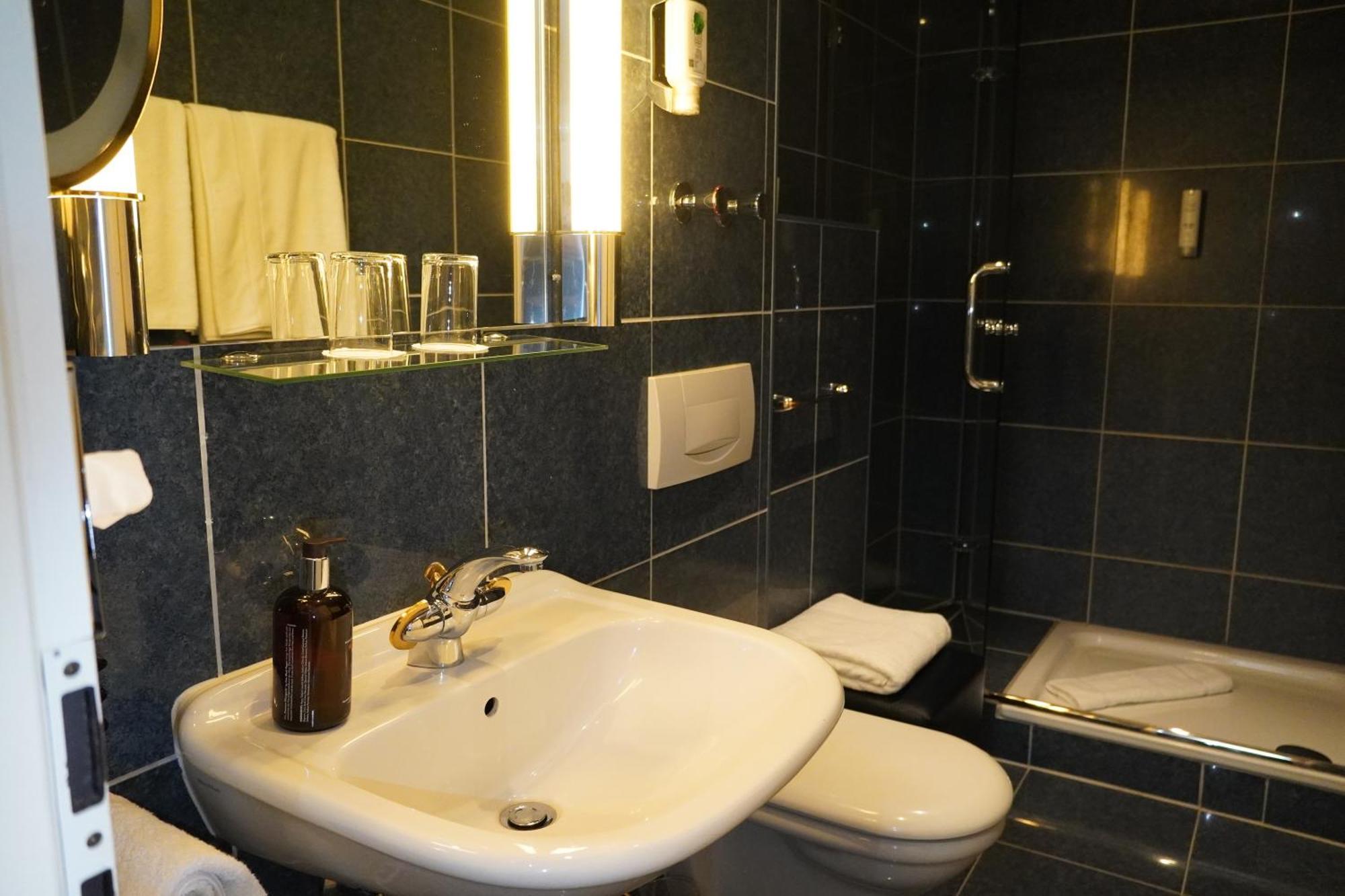 City Hotel Frankfurt Bad Vilbel Room photo